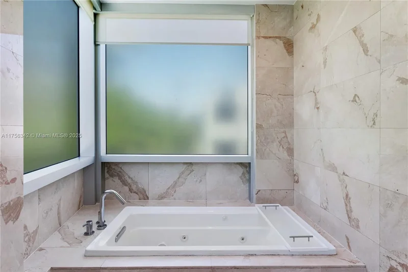 548 Fernwood Rd 548, Key Biscayne, Florida, United States. - Photo 27