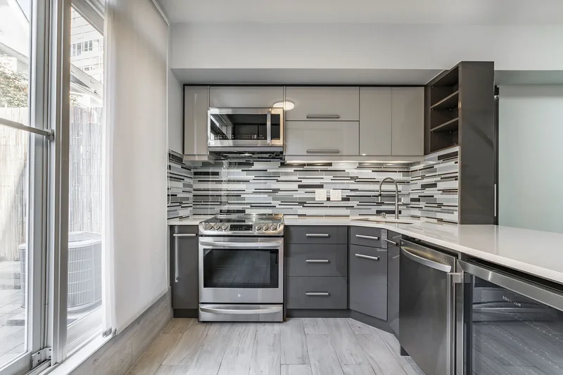 30 Michael Power Pl, Toronto, ON M9A 5G9, Toronto, Ontario, Canada. - Photo 9