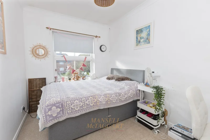 23 New Town, Copthorne, Crawley, RH10 3LY, Copthorne, England, United Kingdom. - Photo 20