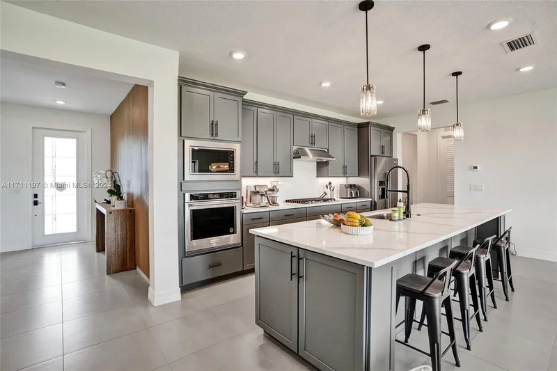 4536 N Silverwood Ln N, Fort Lauderdale, Florida, United States. - Photo 25