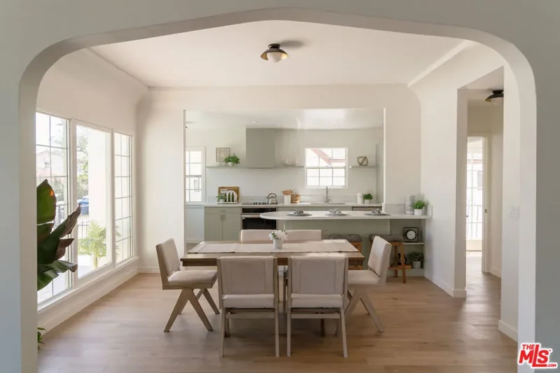 1826 W 78th Street, Los Angeles, California, United States. - Photo 11