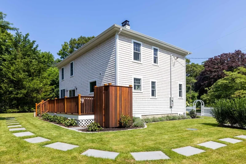 5 Pine Tree Lane, Vineyard Haven, MA 02568, Oak Bluffs, Massachusetts, United States. - Photo 30