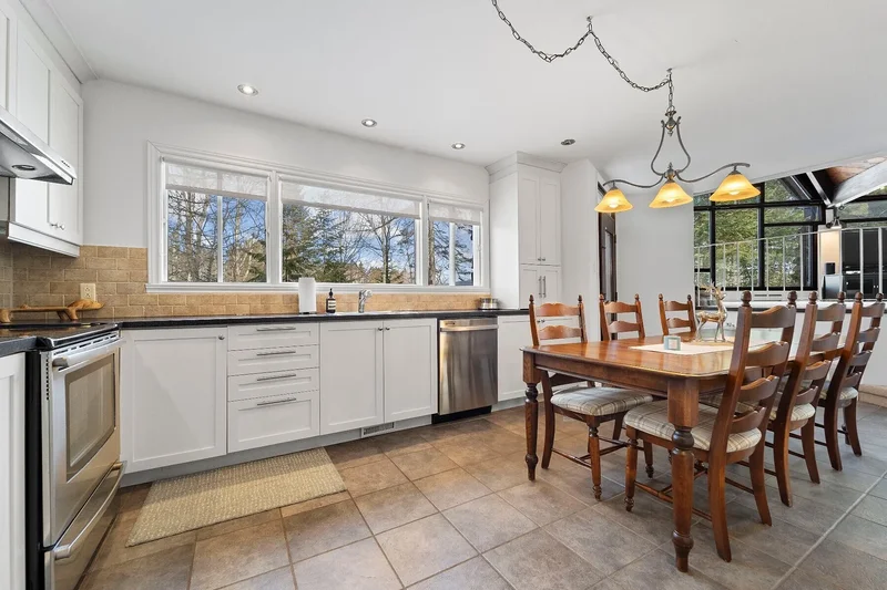 8 Place d'Artois, Estérel, QC J0T1E0, Estérel, Quebec, Canada. - Photo 3