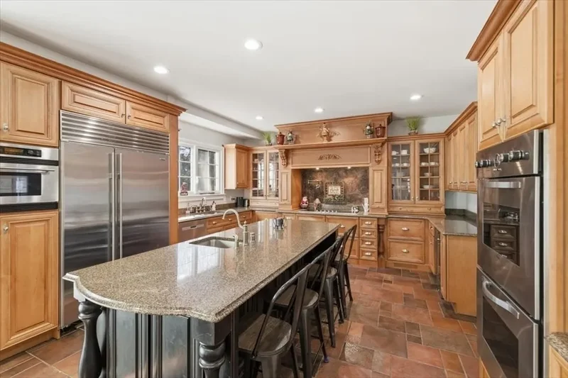 6 Louis Ave, Bourne, MA 02532, Bourne, Massachusetts, United States. - Photo 5