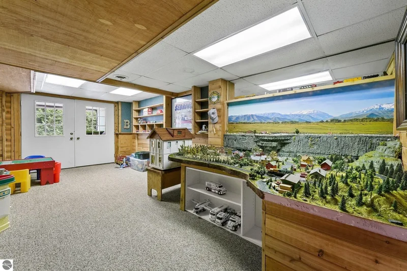 5161 Silver Pines Road, Traverse City, MI, 49685, USA, Traverse City, Michigan, United States. - Photo 73