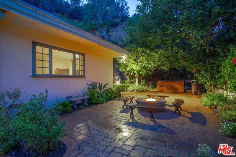 10216 Cielo Drive, Beverly Hills, California, United States. - Photo 3