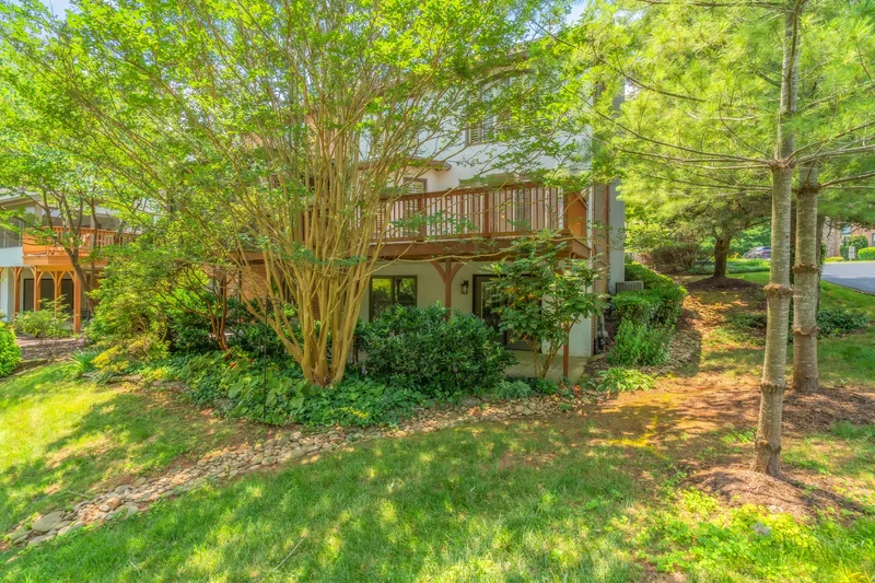 838 Ethans Glen Drive , Knoxville, TN 37923, Knoxville, Tennessee, United States. - Photo 54