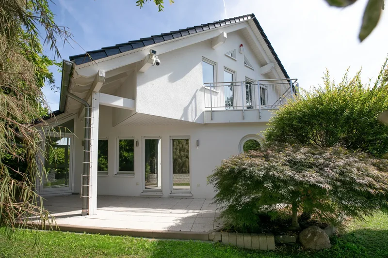 Dietzenbach, Hessen, Germany. - Photo 3
