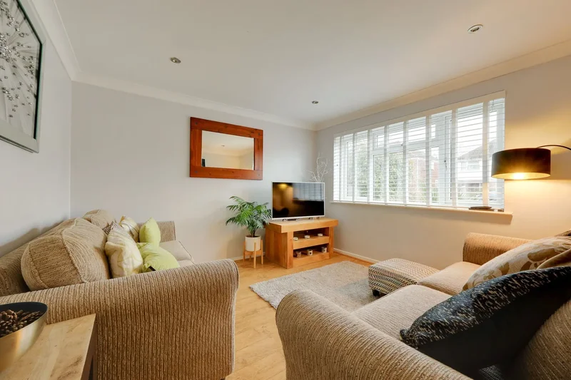 16 Priory Road, Burgess Hill, RH15 9HB, Burgess Hill, England, United Kingdom. - Photo 3