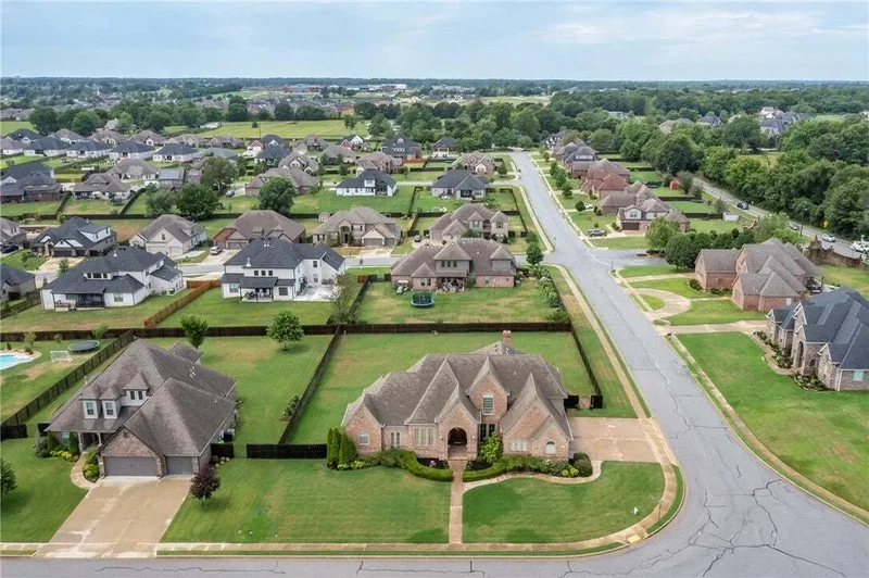 1431 Amore Lane, Centerton, AR 72719, Centerton, Arkansas, United States. - Photo 38
