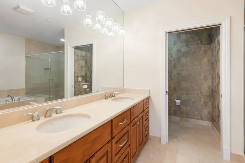 520 S Washington Street , 103, Naperville, IL 60540, Naperville, Illinois, United States. - Photo 19