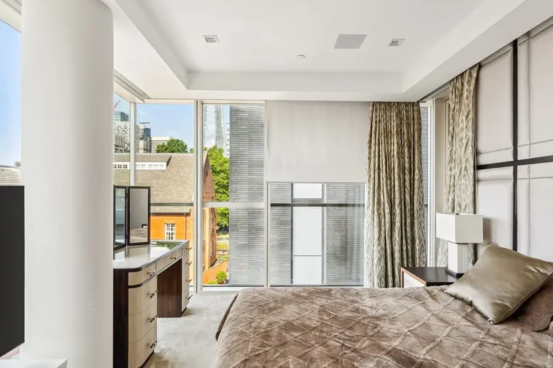 Balmoral House, Earls Way, London, England, United Kingdom. - Photo 24