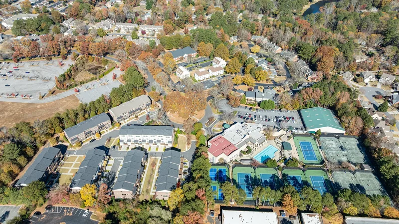 767 Hadley Lane NE , Marietta, GA 30068-5529, Marietta, Georgia, United States. - Photo 13