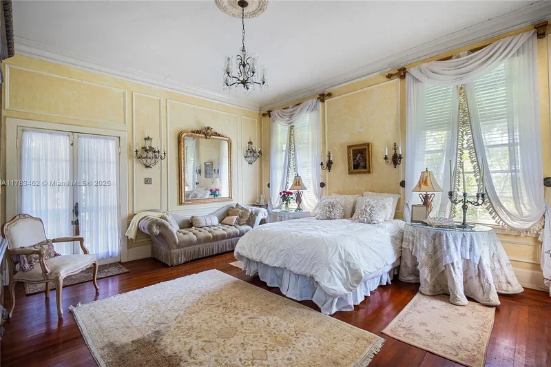 8447 E Dixie Hwy, Miami, Florida, United States. - Photo 23