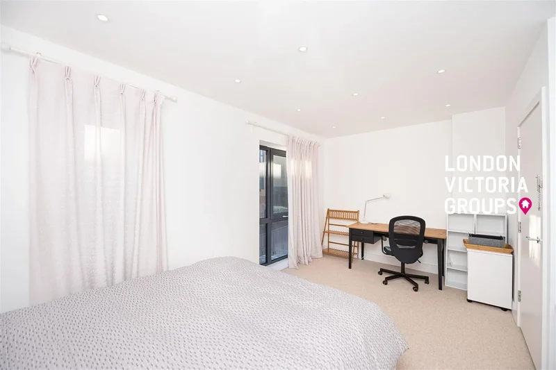 Pipit Drive, London, London, England, United Kingdom. - Photo 20