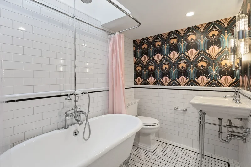 220 South Main Street , Sherborn, MA 01770, Sherborn, Massachusetts, United States. - Photo 27
