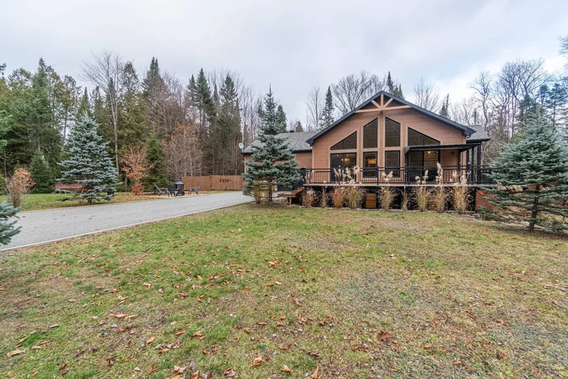 120 Ch. du Faubourg, Laurentides, Mont-Tremblant, Quebec, Canada. - Photo 20