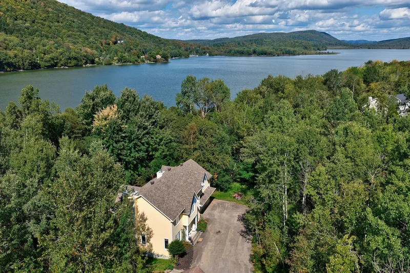 6 Ch. Goudreau, Stanstead, Quebec, Canada. - Photo 32