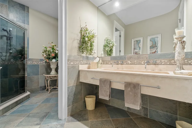 18 Stone Hill Drive, Rocky Hill, CT, 06067, USA, Rocky Hill, Connecticut, United States. - Photo 2
