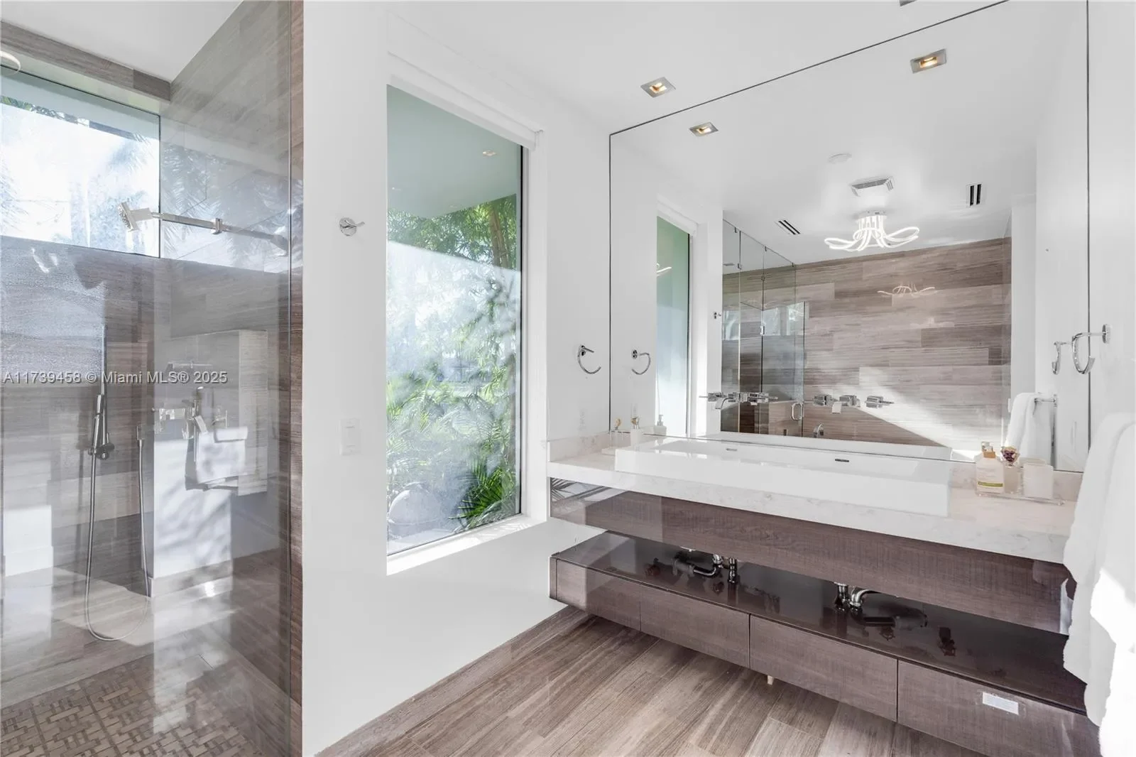300 Royal Plaza Dr, Fort Lauderdale, Florida, United States. - Photo 40