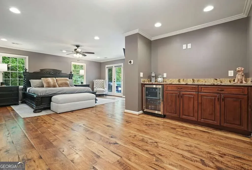 Gallery photo 4