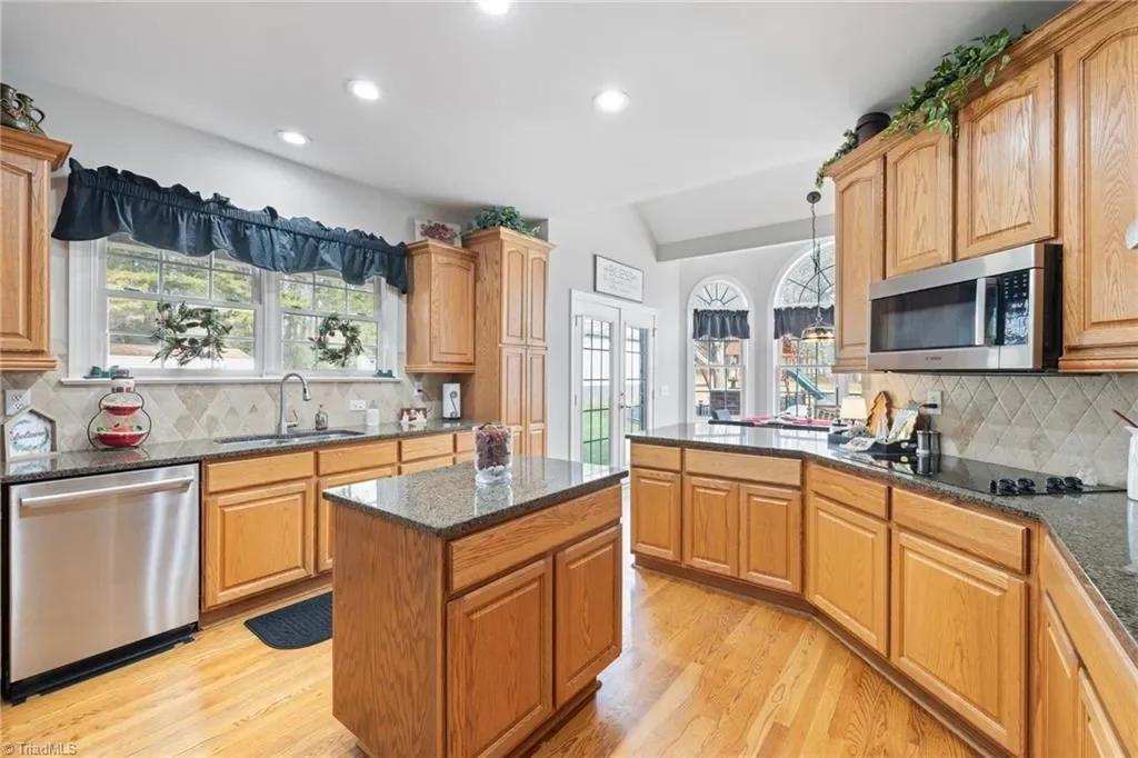14425 Dori Drive, Huntersville, North Carolina, United States. - Photo 33