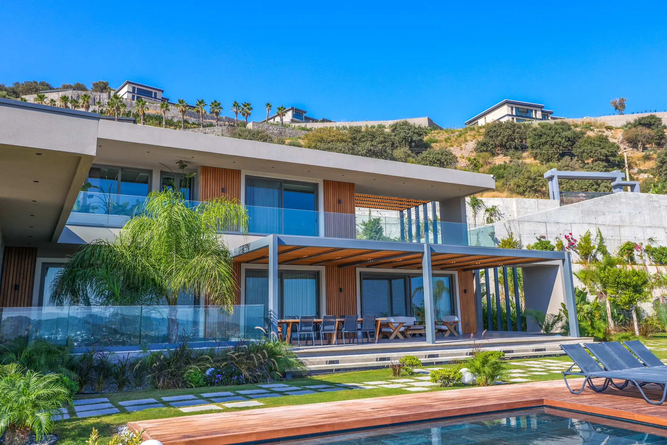 Exterior photo 9