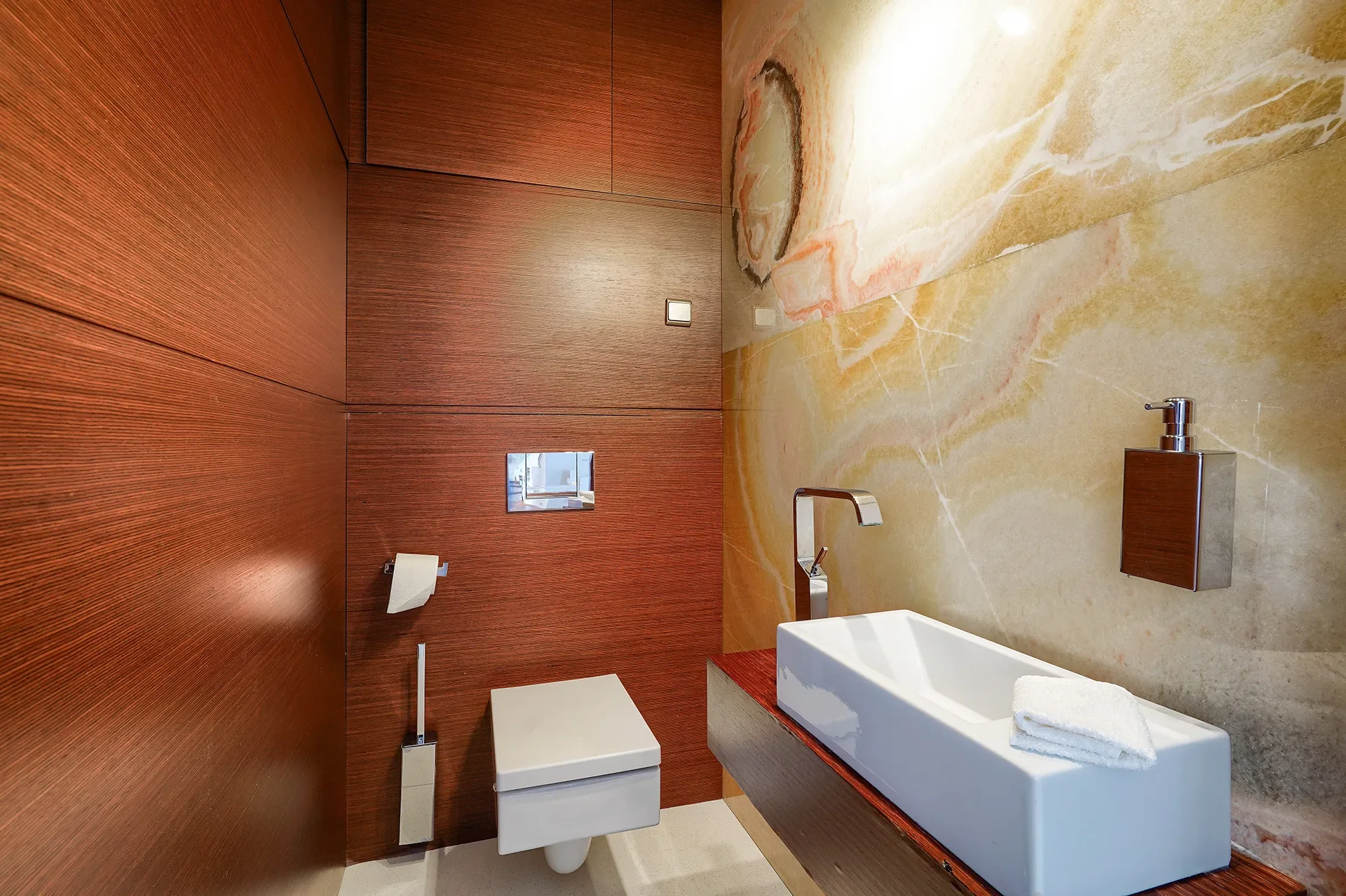 Gallery photo 6