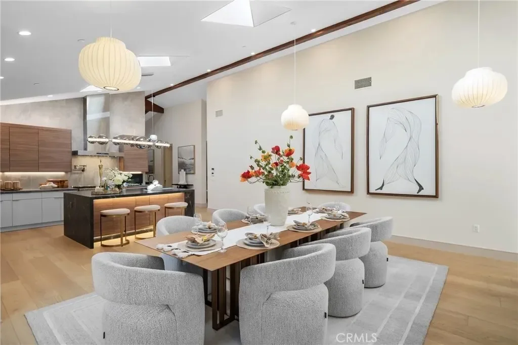 2460 Cumberland, San Marino, California, United States. - Photo 32