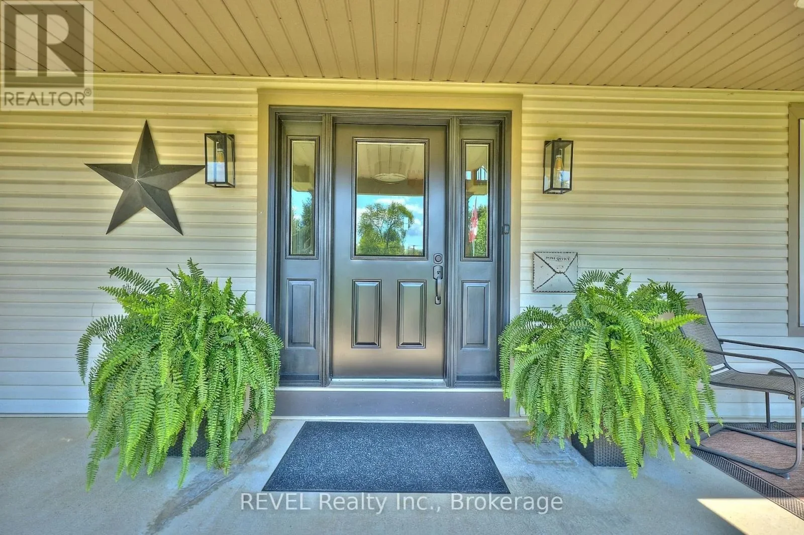 Exterior photo 10
