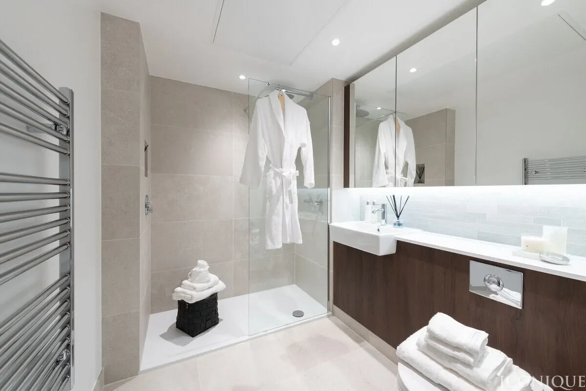 London, London, England, United Kingdom. - Photo 6