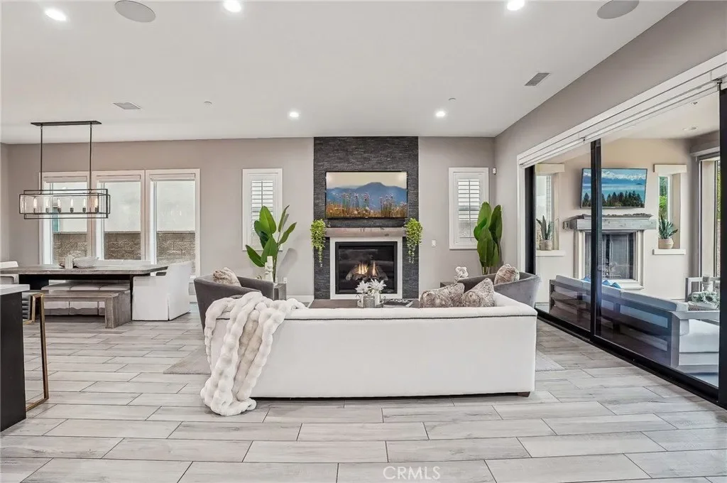 20452 W Esmerelda Lane, Porter Ranch, CA, 91326, USA, Los Angeles, California, United States. - Photo 8