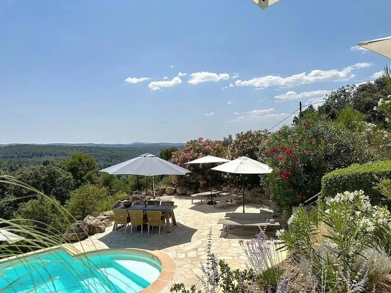 Entrecasteaux, Provence-Alpes-Côte d'Azur, France. - Photo 21