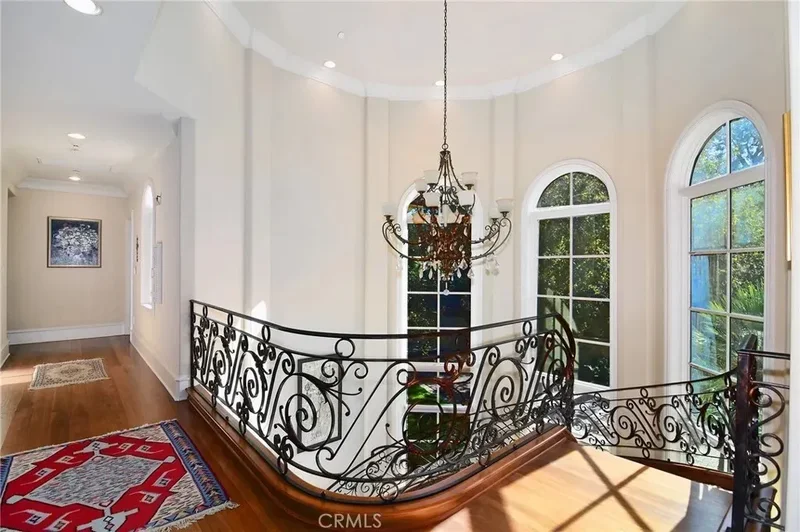 18933 La Montana Place, Los Angeles, California, United States. - Photo 36