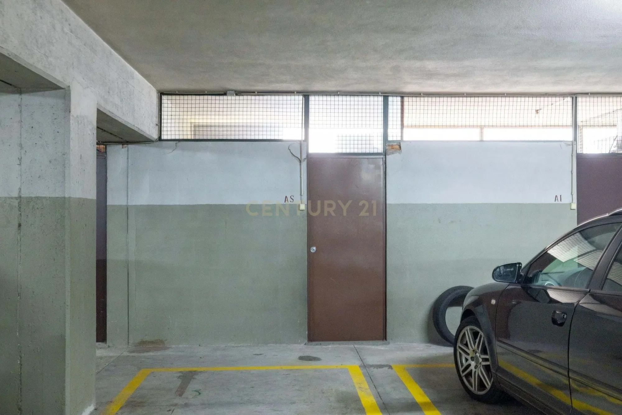 Exterior photo 3