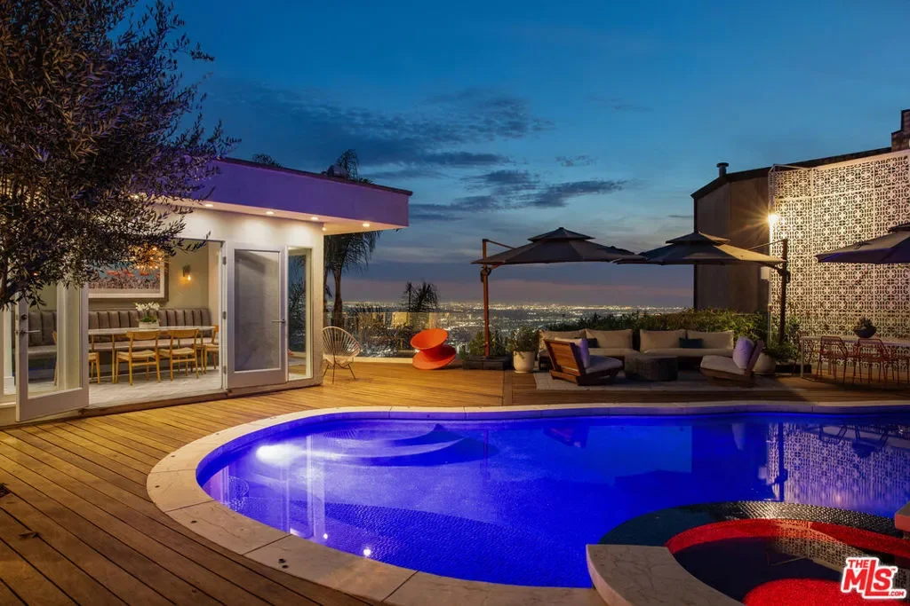 2137 Sunset Plaza Drive, Los Angeles, California, United States. - Photo 13