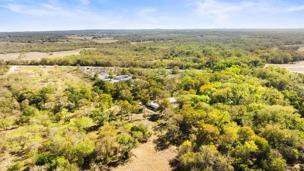 2540 FM 20, Red Rock, Texas, United States. - Photo 33