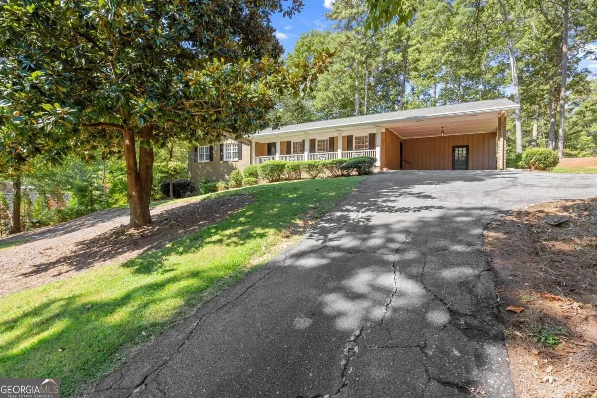840 Hickory DR SW, Marietta, Georgia, United States. - Photo 16