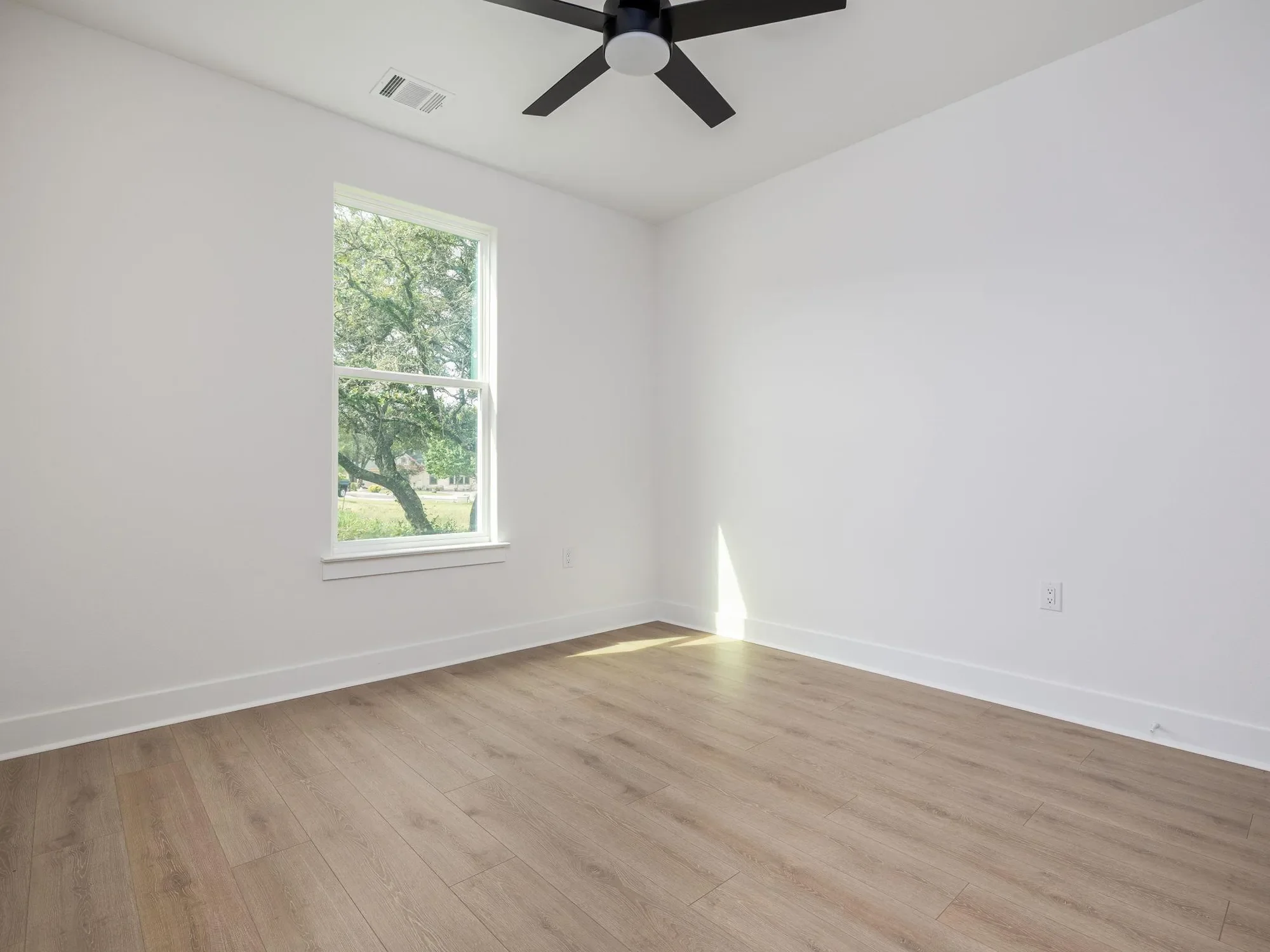811 County Road 200, Burnet, Texas, United States. - Photo 27