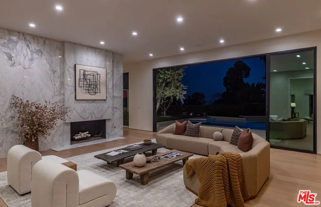 1705 Carla, Beverly Hills, California, United States. - Photo 34