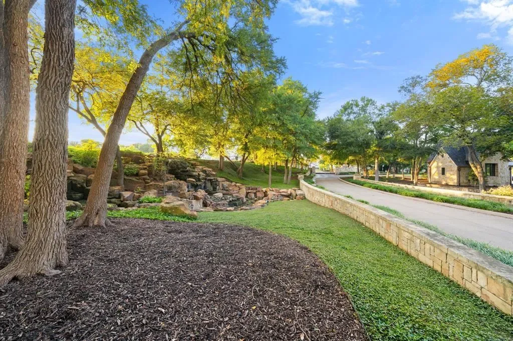406 Lakeway Drive, Allen, Texas, United States. - Photo 29