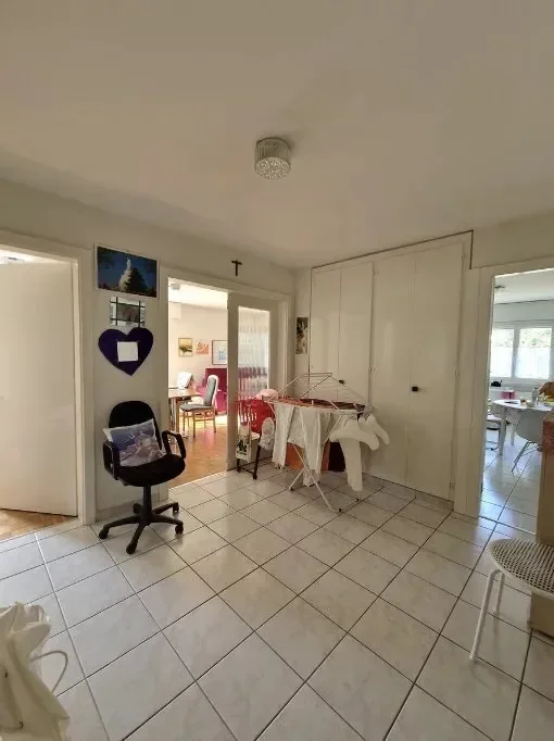 Spacious and bright 3.5-room apartment in the heart of Sion