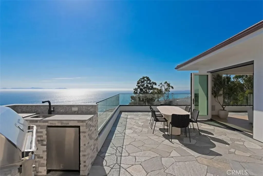 31 N Vista De Catalina, Laguna Beach, California, United States. - Photo 50