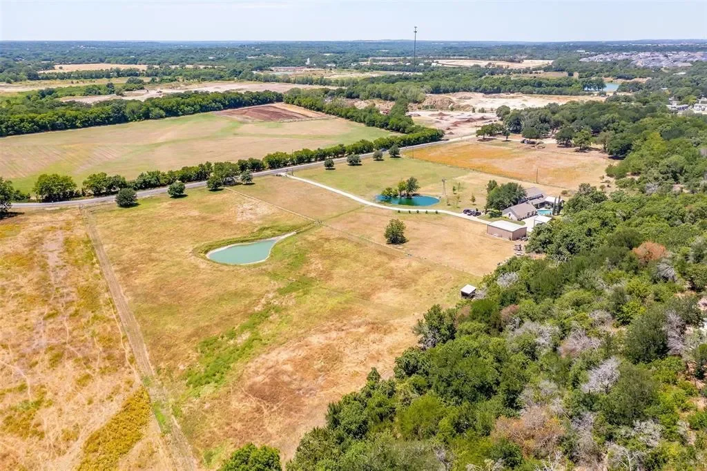 819 Old Annetta Road, Aledo, Texas, United States. - Photo 38