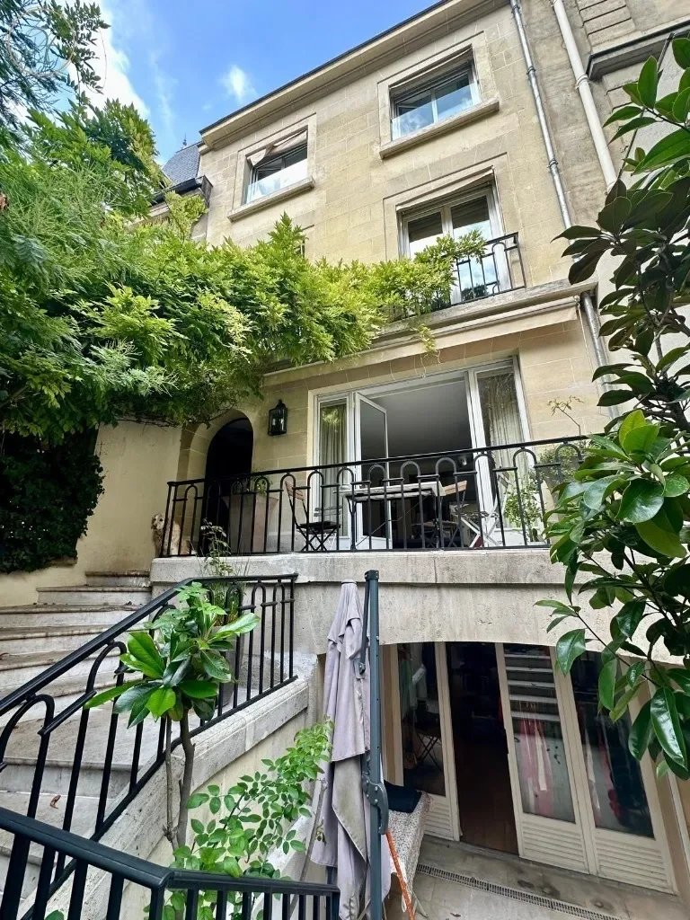 Paris, Île-de-France, France. - Photo 11