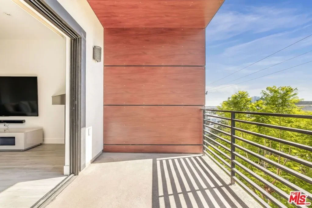 8788 Shoreham Drive 43, Los Angeles, California, United States. - Photo 17