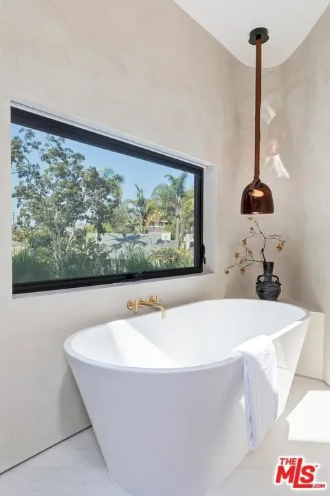 2831 Malcolm Avenue, Los Angeles, California, United States. - Photo 4