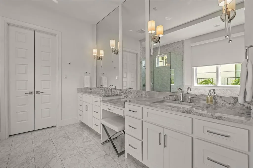 9635 Latour Lane, Fort Worth, Texas, United States. - Photo 17