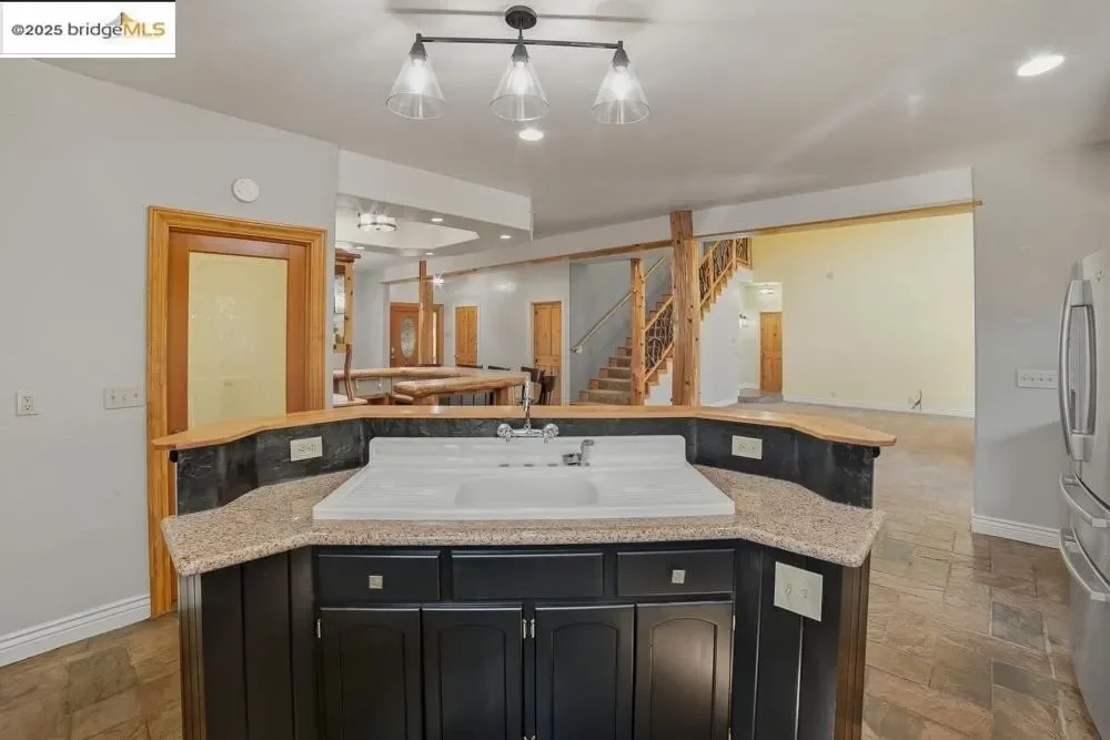 22987 Lazy Z LN, Sonora, CA 95370, Sonora, California, United States. - Photo 9