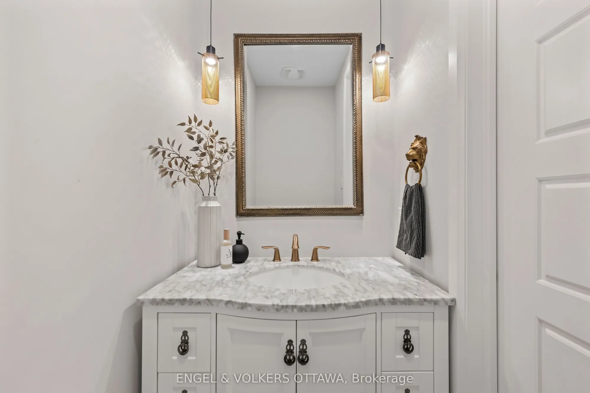 Gallery photo 4